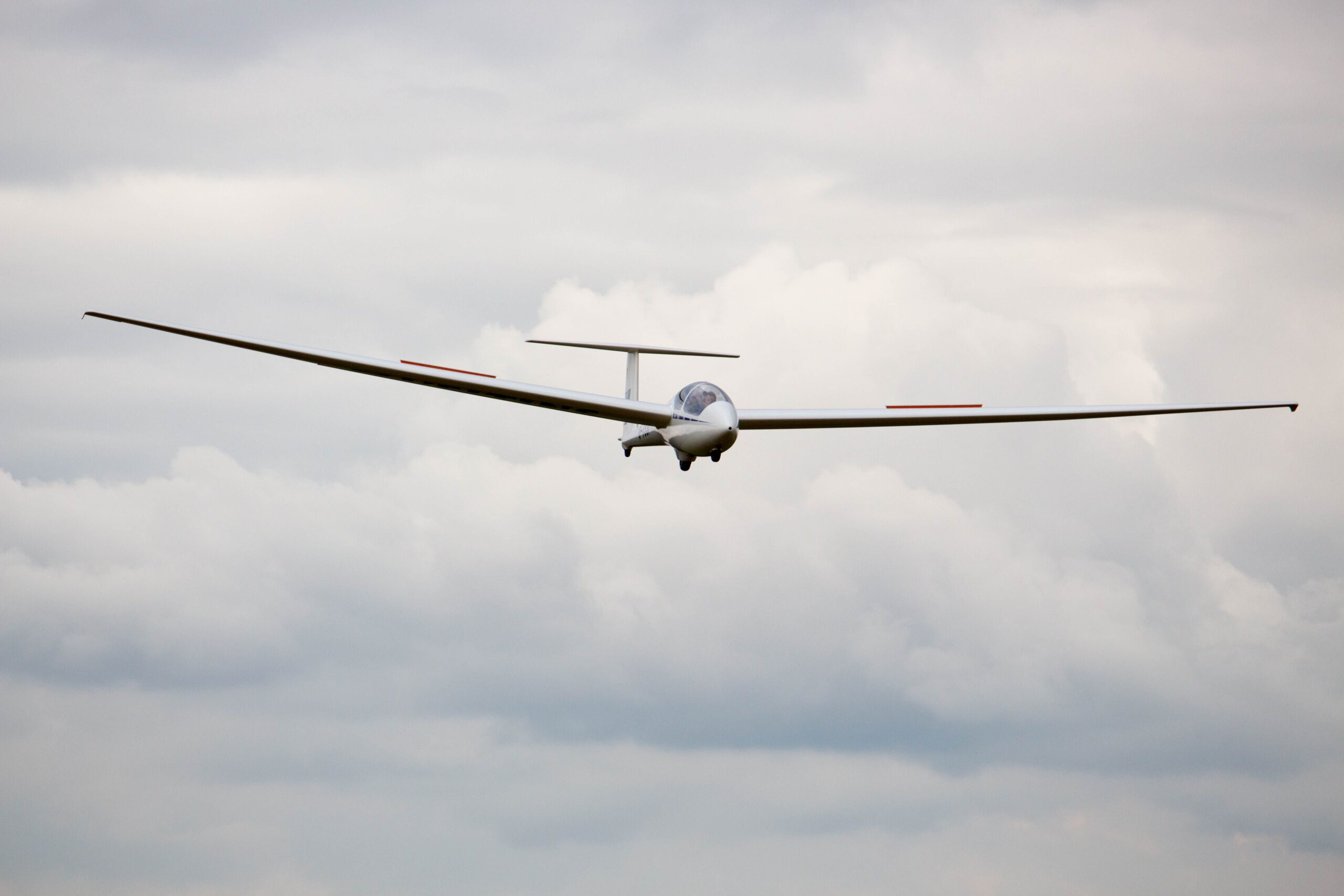 Der Schulungsdoppelsitzer im Landeanflug